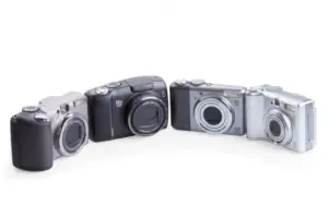 10 reasons to buy a compact camera