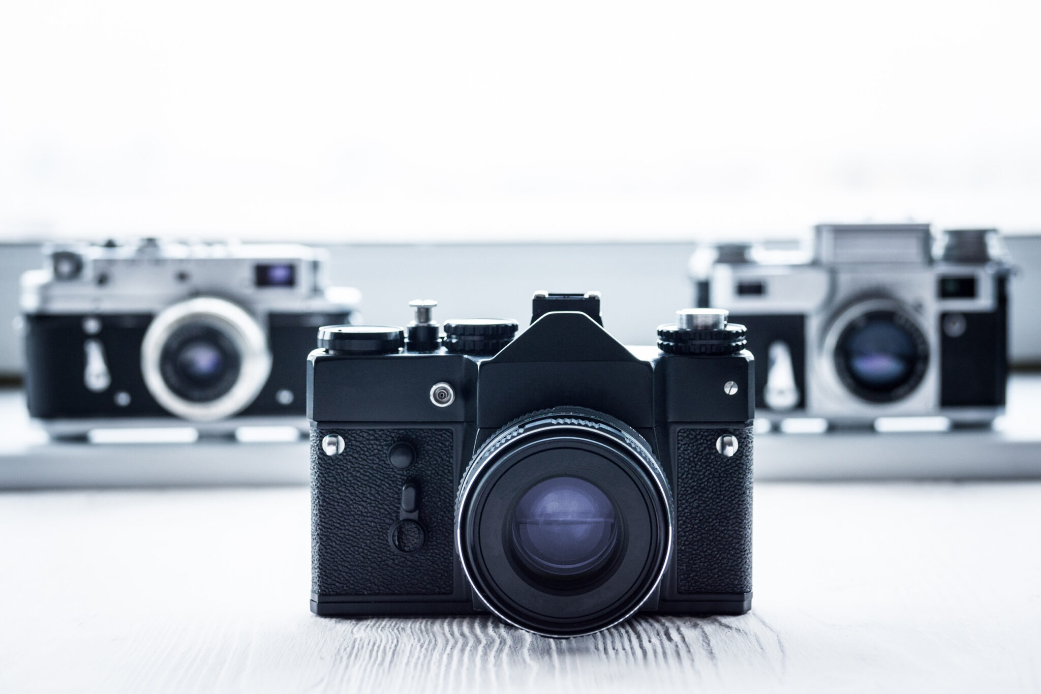 best budget mirrorless cameras under $1000 in 2025